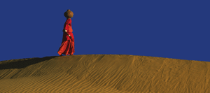 femme dans le désert