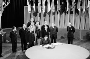 联合国于1945年10月24日成立